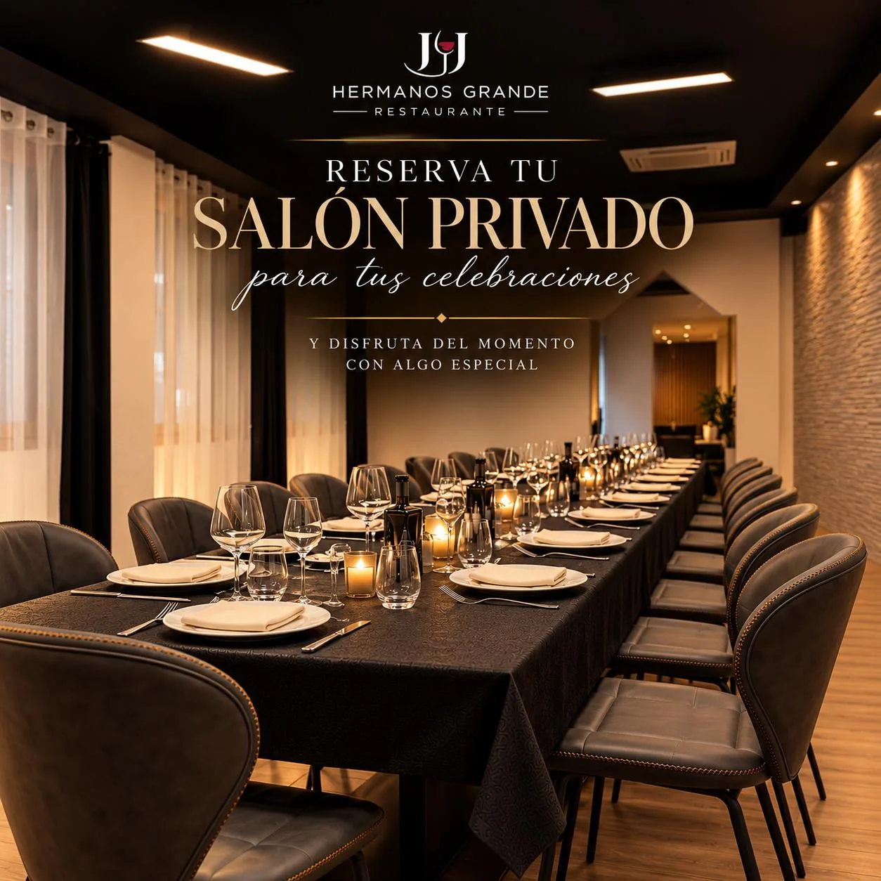 Salón privado de Hermanos Grande con la mesa preparada para una celebración